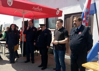 Za dan Turopolja otvoreno igralište i rekordni vatrogasni kup