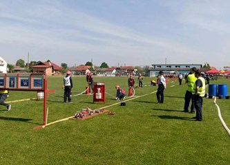 Za dan Turopolja otvoreno igralište i rekordni vatrogasni kup