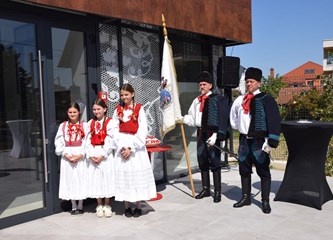 Ministrica Obuljen Koržinek otvorila Interpretacijski centar Muzeja Turopolja: „Turopolje je zadužilo hrvatsku kulturu, ovdje se čuva njegova baština”